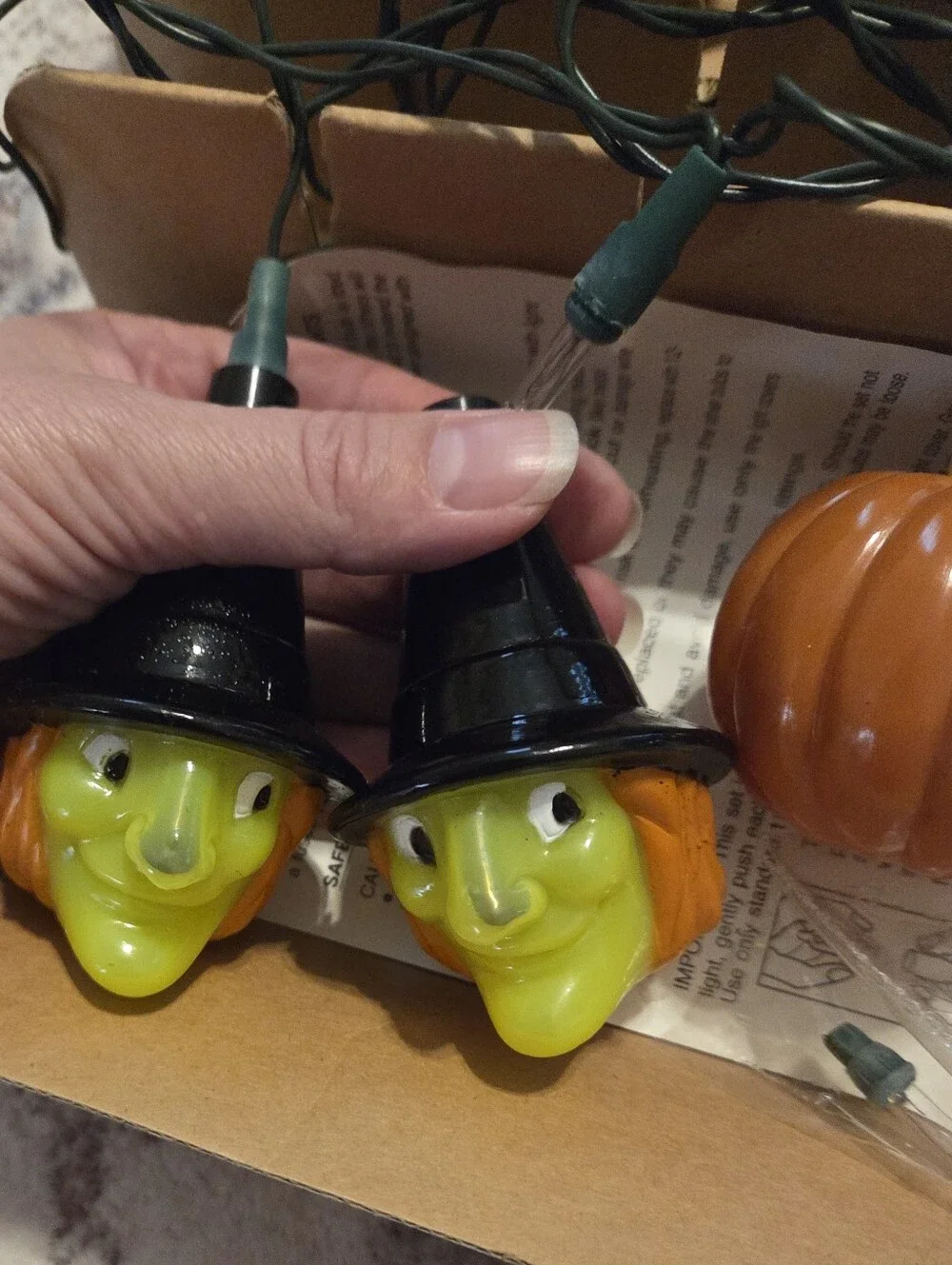 Vtg Avon Glowing Ghouls Halloween Lights